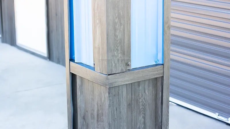 30x24x14 Metal Building With Wainscot