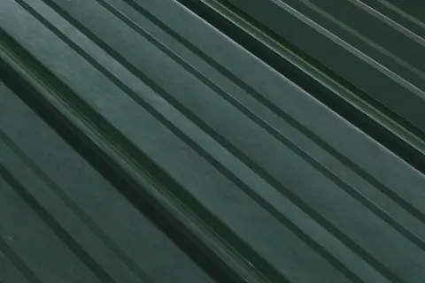 E Green